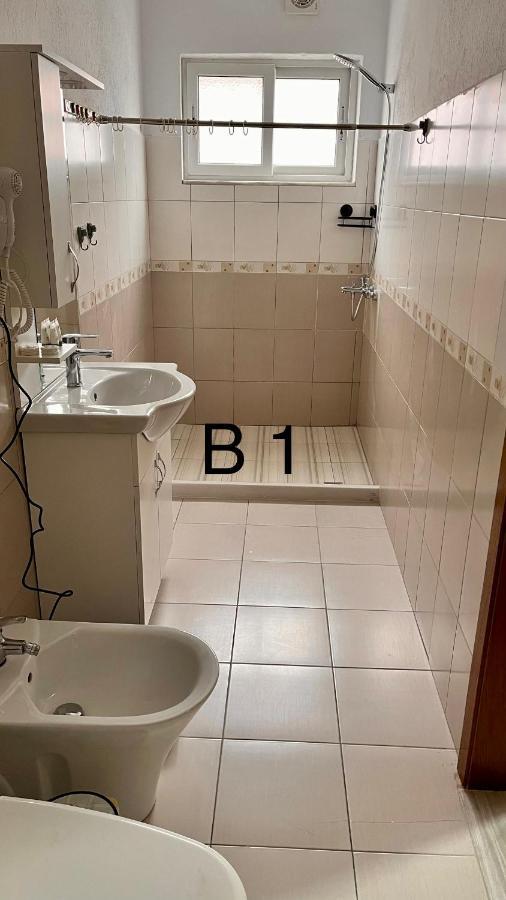 Driteza Otel Görice Dış mekan fotoğraf
